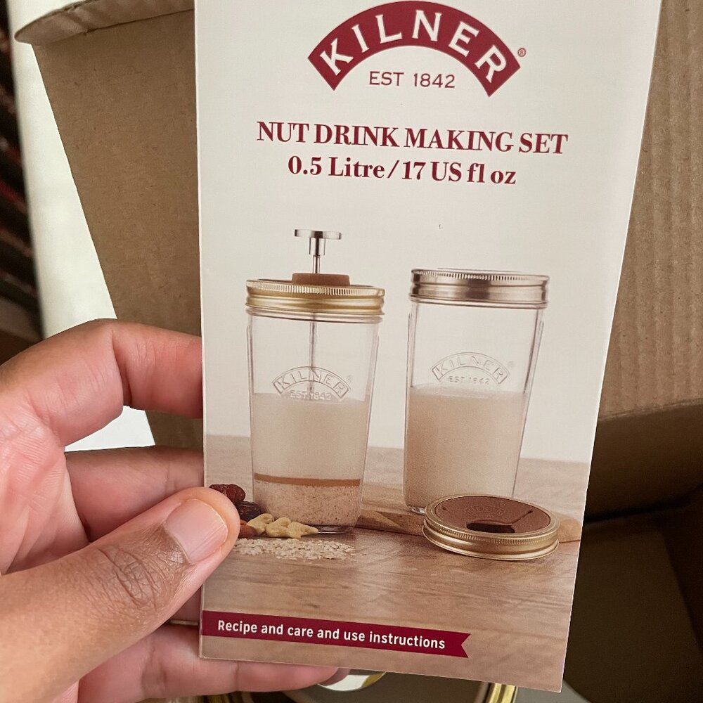 FIRM. New! Kilner Glass Nut Drink Making Set - Picture 8 of 12